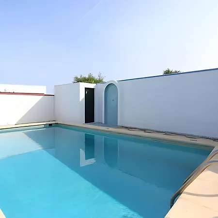 Chalet Con Piscina Privada Y Zona De Barbacoa