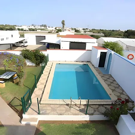 Chalet Con Piscina Privada Y Zona De Barbacoa Holiday home *